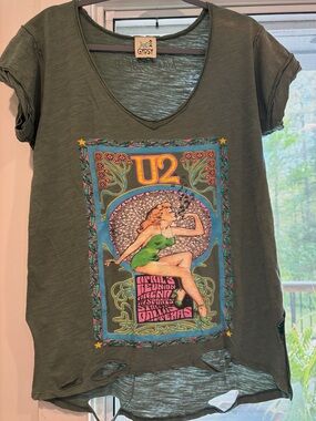 Ladies U2, Jaded Gypsy, grunge style shirt, Small/Medium, Like New
